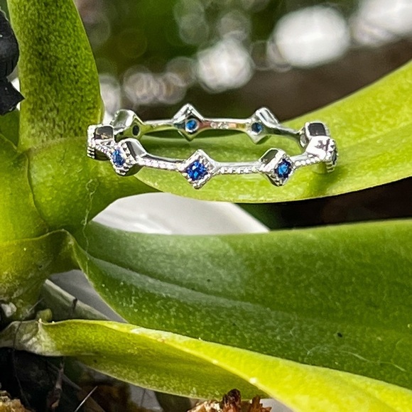 NWOT Sterling Silver Eternity Thin Blue Spinel CZ Ring size 5 and 6 - Picture 8 of 14